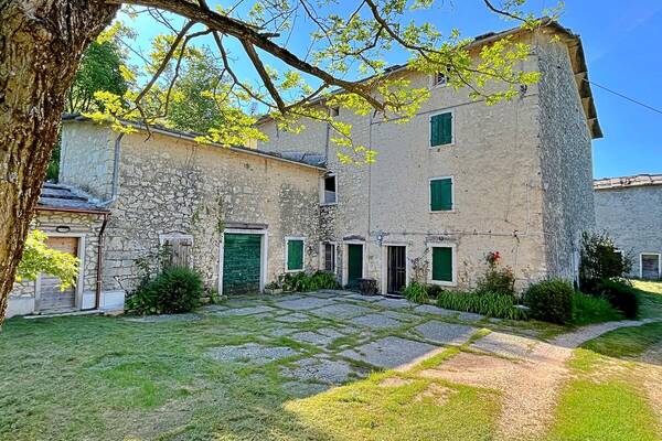 FP Studio Immobiliare agenzia immobiliare Fumane - Verona - Rustico / Casale Residenziali in vendita