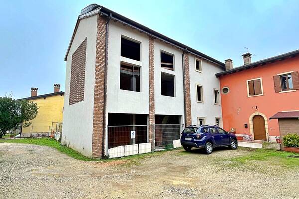 FP Studio Immobiliare agenzia immobiliare Fumane - Verona - Rustico / Casale Residenziali in vendita