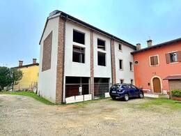 Rustico / Casale Residenziali in vendita