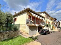 Casa semi indipendente Residenziali in vendita