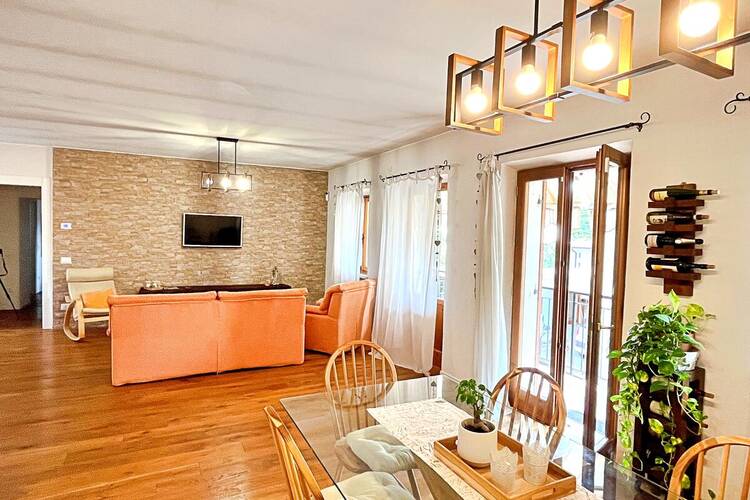 Casa semi indipendente Residenziali in vendita